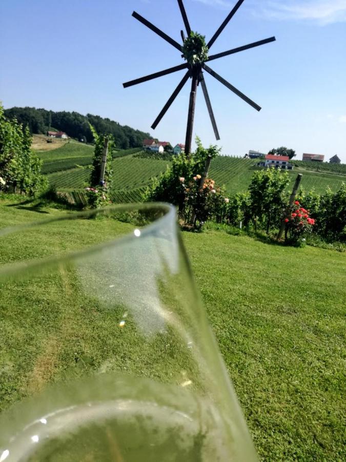 Das Weinberghaus Ratsch an der Weinstrasse Exterior photo