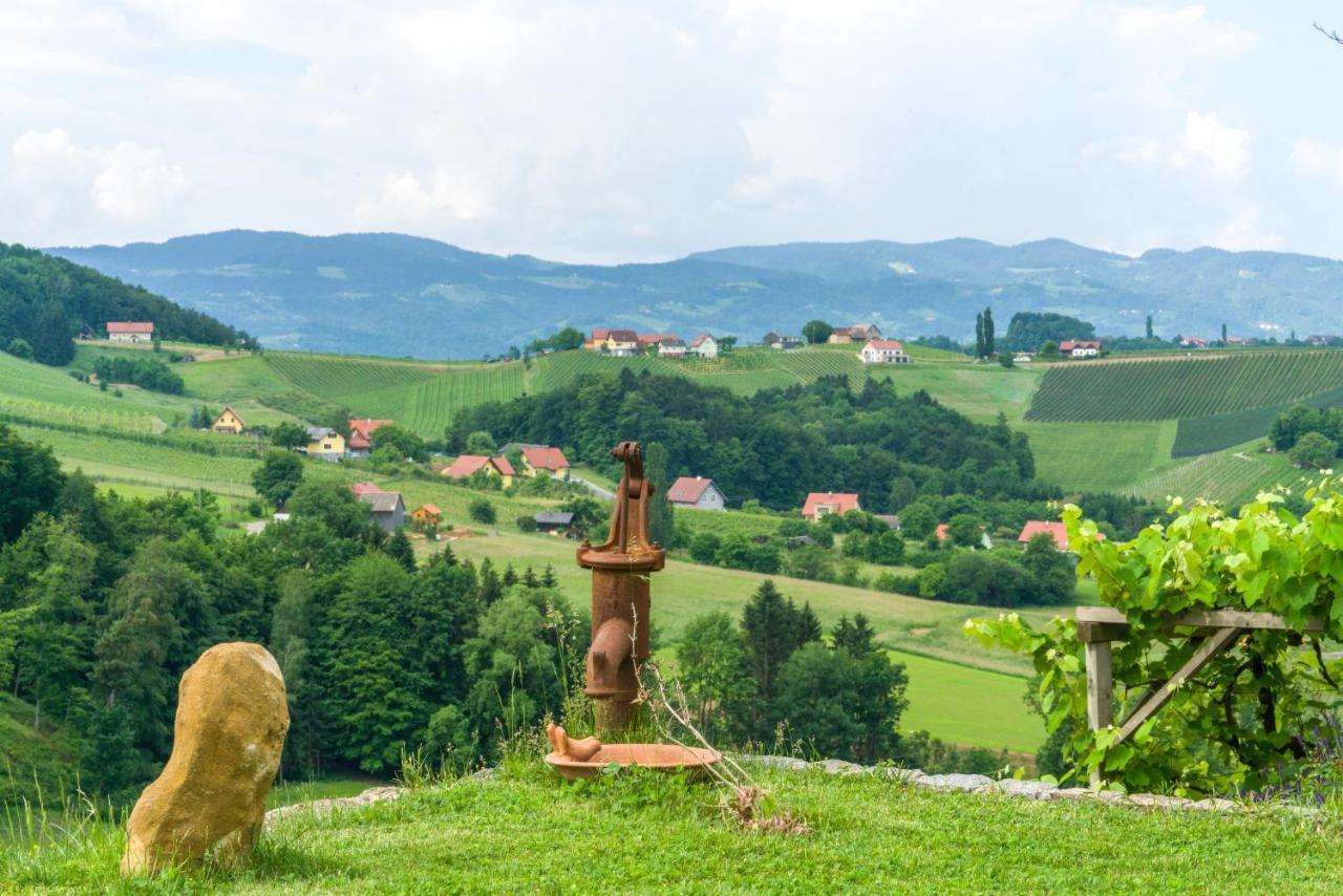 Das Weinberghaus Ratsch an der Weinstrasse Exterior photo