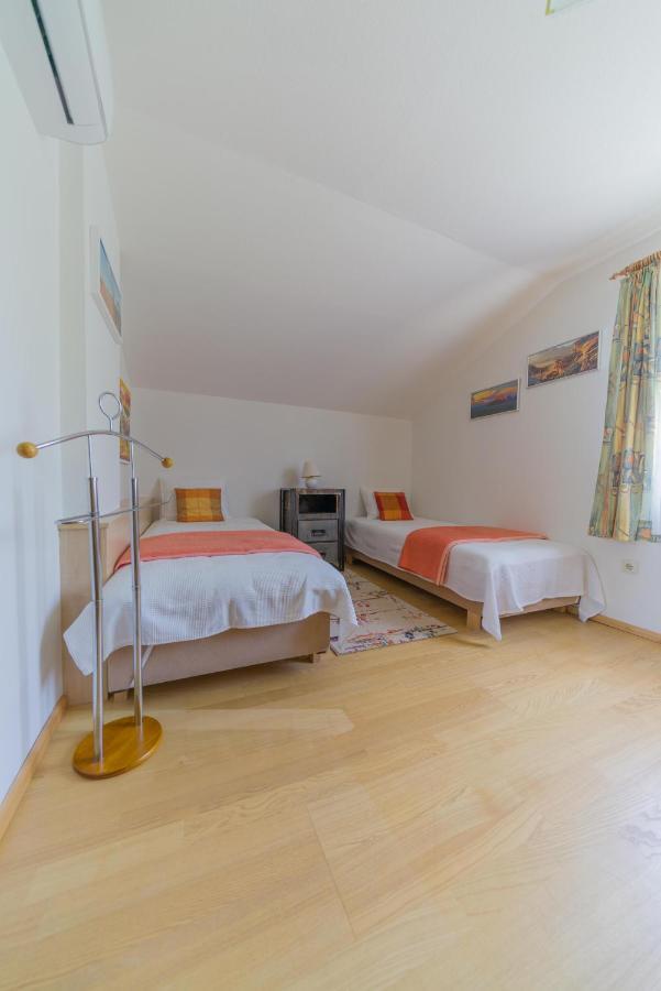 Das Weinberghaus Ratsch an der Weinstrasse Exterior photo