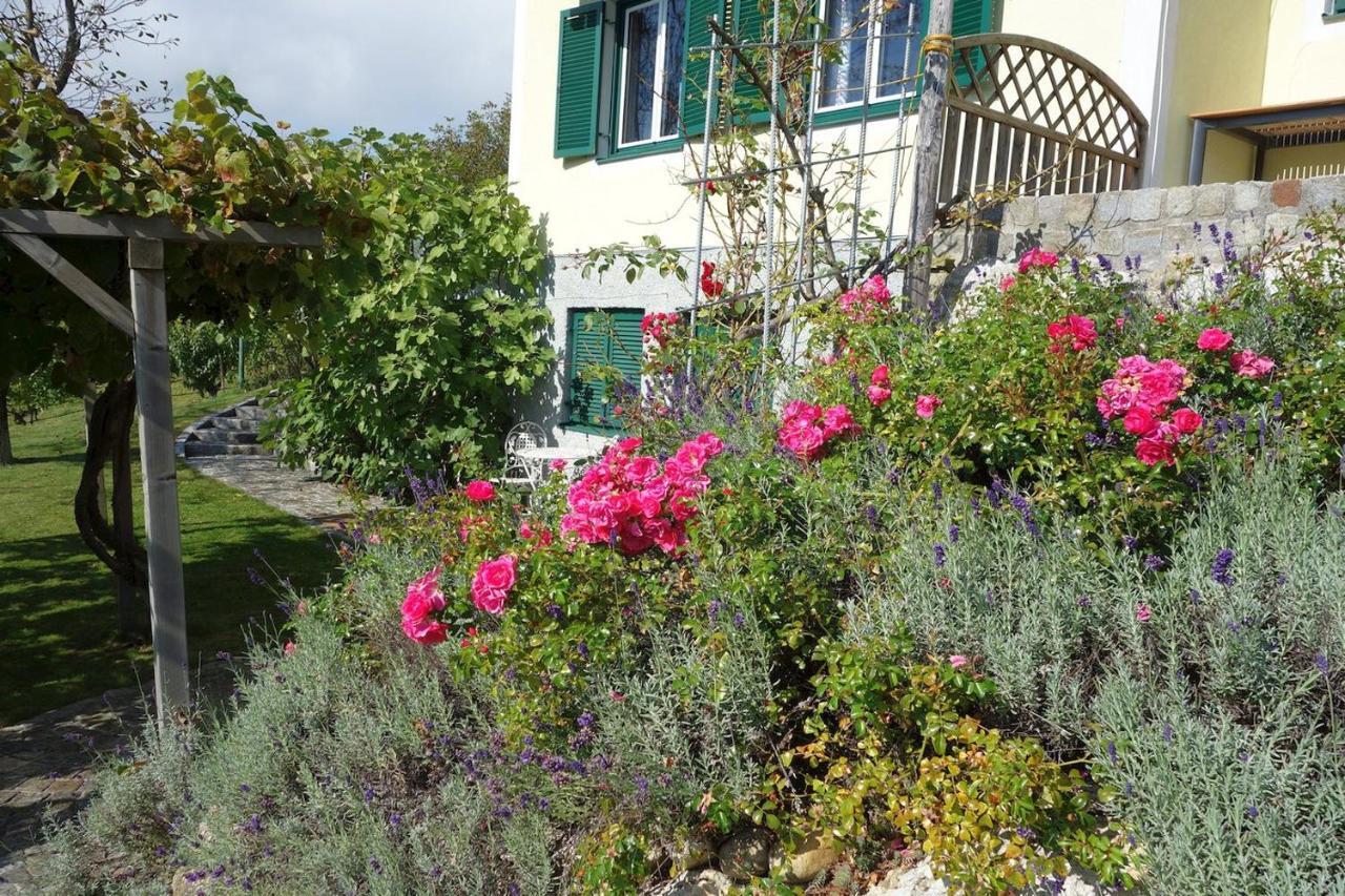Das Weinberghaus Ratsch an der Weinstrasse Exterior photo
